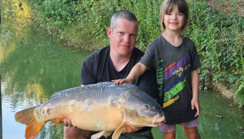 A 33 lb 7 oz carp from Eau De Vie South, Sam Wise, Jul 2022
