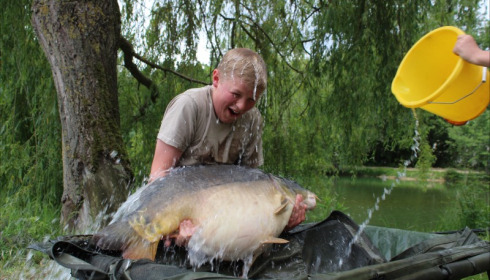 A 45 lb 2 oz carp from Eau De Vie South, Lewis Clilverd, May 2019