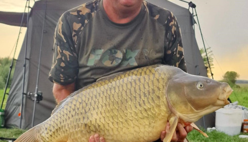 A 44 lb 4 oz carp from Fullys Lake, Terence Holland, Aug 2023