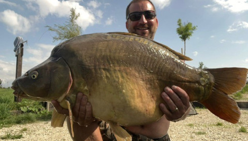 A 32 lb carp from Fullys Lake, Mark Holland, Aug 2023