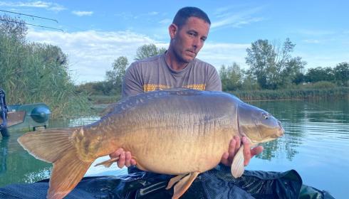 A carp from Golden Carp Lake, Sep 2022