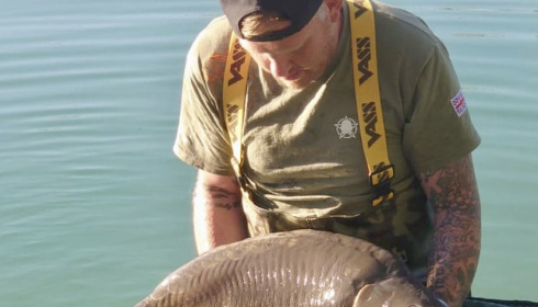 A carp from Golden Carp Lake, Sep 2022