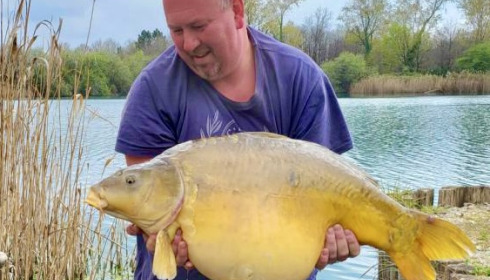 A carp from Golden Carp Lake, Mar 2022