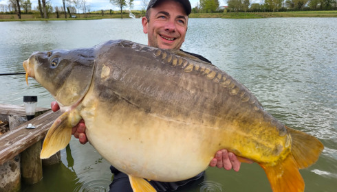 A 46 lb 2 oz carp from Heart Lake, Apr 2023
