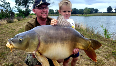 A 39 lb carp from Heart Lake, Aug 2023
