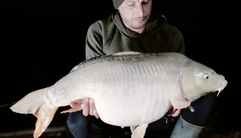 A 26 lb 4 oz carp from Heart Lake, Apr 2023