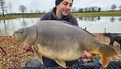 A 26 lb carp from Heart Lake, Feb 2023