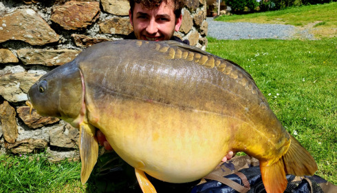 A 37 lb carp from Heart Lake, May 2023
