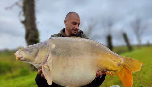 A 44 lb carp from Heart Lake, Apr 2023