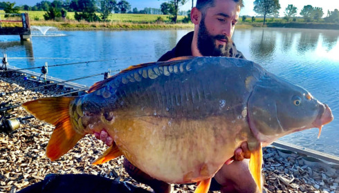 A 37 lb carp from Heart Lake, Jul 2023