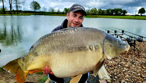A 37 lb 4 oz carp from Heart Lake, Apr 2023