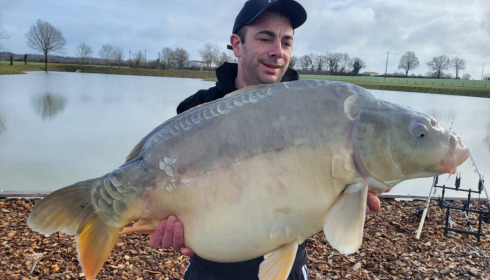 A 33 lb carp from Heart Lake, Mar 2023