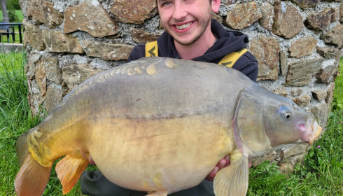 A 33 lb carp from Heart Lake, May 2023