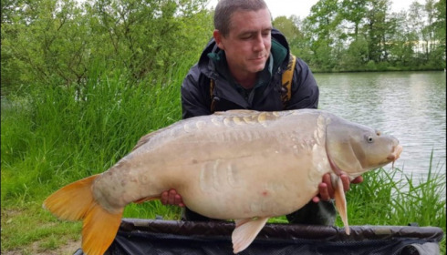 A 46 lb 4 oz carp from Jonchery 7, May 2019
