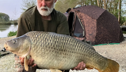 A 37 lb 12 oz fish from Jonchery 7, Apr 2022