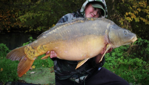 A 44 lb carp from Jonchery 7, Nov 2017