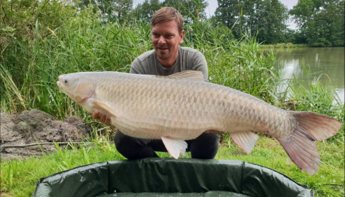 A 55 lb 6 oz grass carp from Jonchery 7, Jul 2018