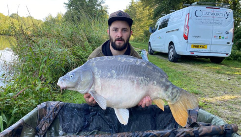 A 26 lb fish from Jonchery 7, Mirror, Sep 2021