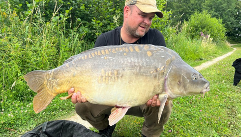 A carp from Jonchery 7, Jun 2023