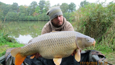 A 34 lb carp from Jonchery 7, Robin Ball, Oct 2016