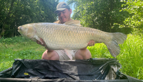 A 42 lb 8 oz fish from Jonchery 7, Josh with a big grassy, Jul 2023