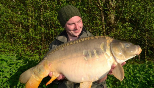 A 45 lb 5 oz carp from Jonchery 7, May 2013