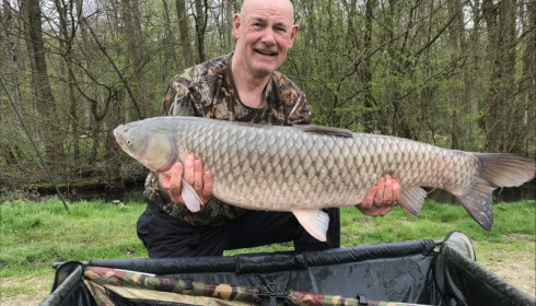A 40 lb 11 oz grass carp from Jonchery 7, John Dunn, Apr 2019