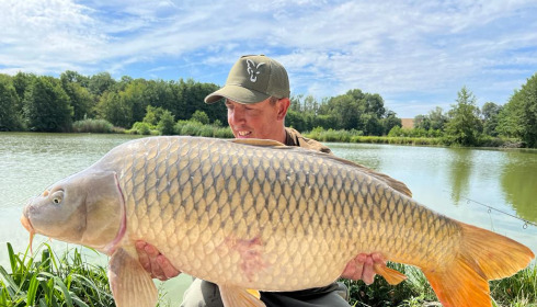 A 45 lb 6 oz carp from Jonchery 8, Lee Atkinson, Aug 2022