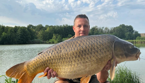A 40 lb 3 oz carp from Jonchery 8, Lee Atkinson, Aug 2022