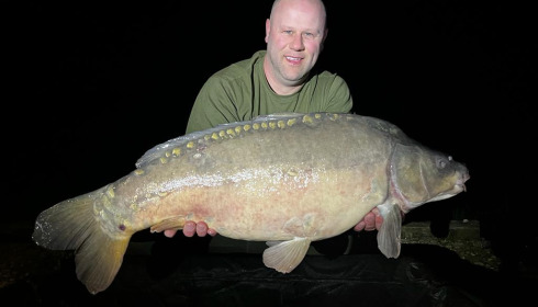 A 28 lb fish from Jonchery 8, Dan's 28 Mirror, Apr 2022