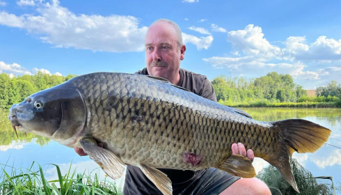 A 32 lb 6 oz carp from Jonchery 8, Dave Atkinson, Aug 2022