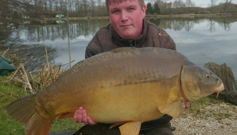 A 33 lb 14 oz carp from Jonchery, Tyler Hackett, Feb 2015