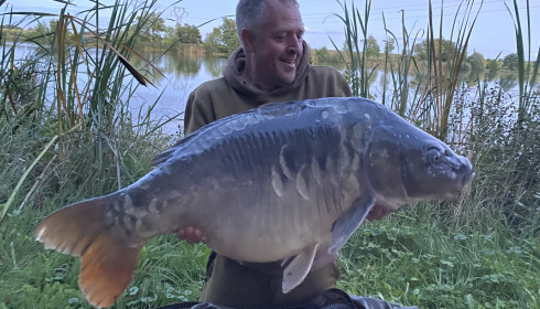 A 57 lb 12 oz fish from Jonchery, Mirror, Sep 2021