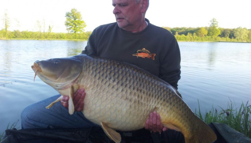 A 42 lb carp from Jonchery, Mike Deleest, May 2013