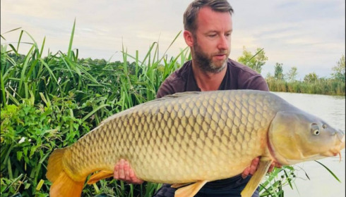 A 38 lb 12 oz carp from Jonchery, Robert Hill, Aug 2018