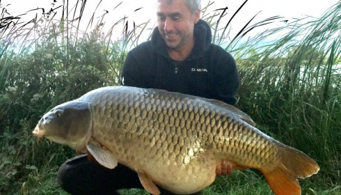 A 62 lb carp from Jonchery, Mitchell Keet, Oct 2016
