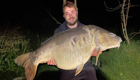 A 60 lb carp from Jonchery, Apr 2022