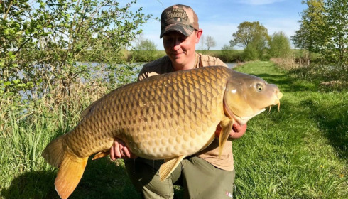 A 48 lb 1 oz carp from Jonchery, Apr 2018
