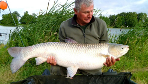 A 50 lb carp from Jonchery, Jul 2012
