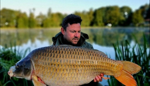 A 38 lb carp from Jonchery, Jamie North, Aug 2019