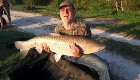 A 52 lb grass carp from Jonchery, Apr 2018
