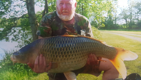 A 37 lb carp from Jonchery, Duncan Stone, Apr 2018