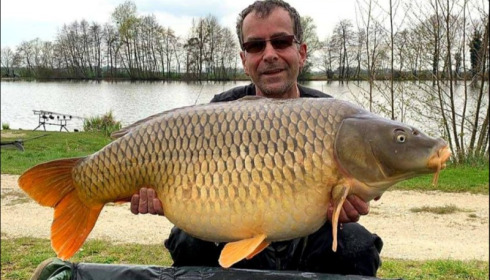 A 50 lb carp from Jonchery, Apr 2019