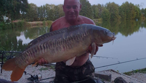 A 36 lb carp from Jonchery, Aug 2022