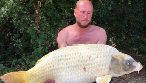 A 49 lb carp from Jonchery, Stephen Morris, Aug 2018