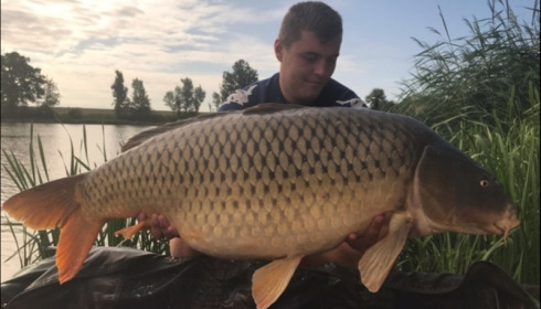 A 59 lb 7 oz carp from Jonchery, Aug 2019