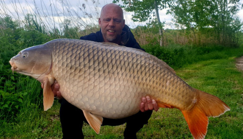 A 65 lb carp from Jonchery, May 2021