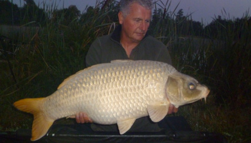 A 40 lb 4 oz carp from Jonchery, Brian, Mar 2013