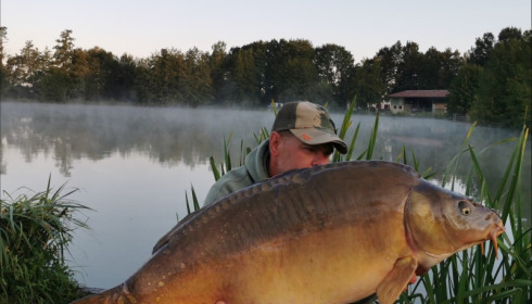 A 38 lb carp from Jonchery, Scott Clark, Aug 2019