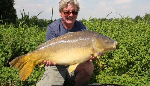A 25 lb 12 oz carp from Jonchery, Ron Key, Aug 2013